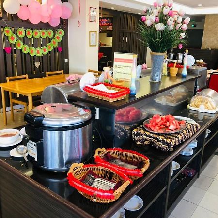 Hotel Yt Midtown Куала-Тренгану Экстерьер фото